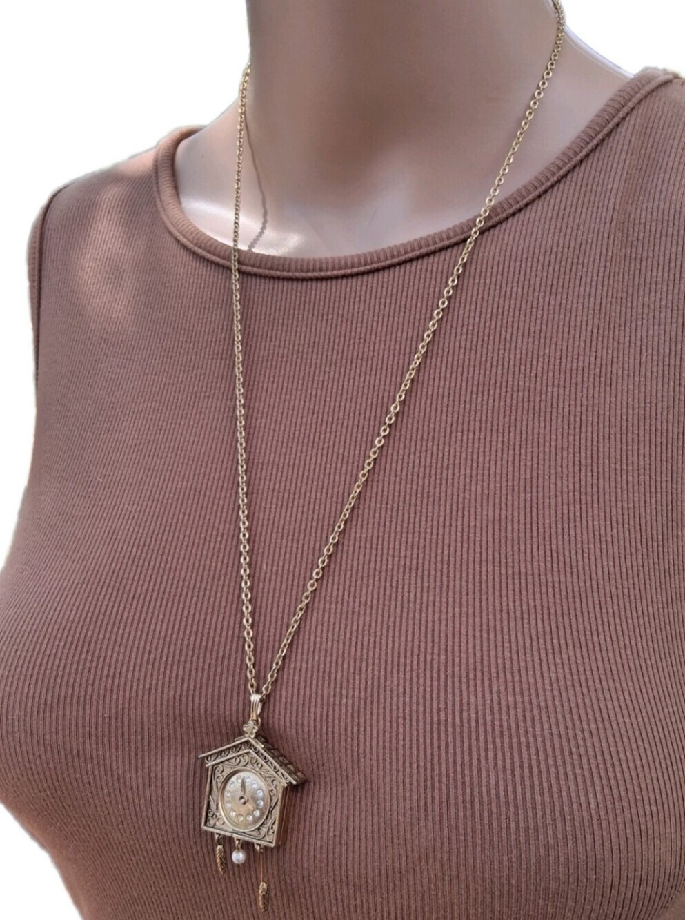Vintage Vanda USA Cuckoo Clock Solid Perfume Locket Necklace Gold Tone - Picture 2 of 8